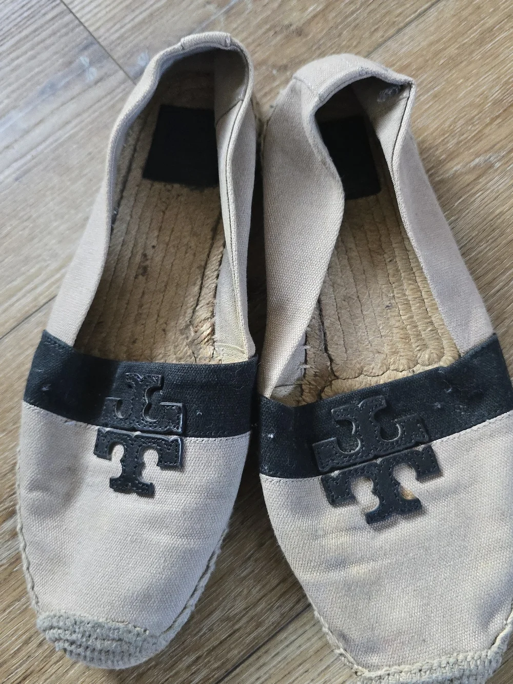 Tory Burch Kids Beige Canvas Slip-On Espadrilles with Black Trim & Logo